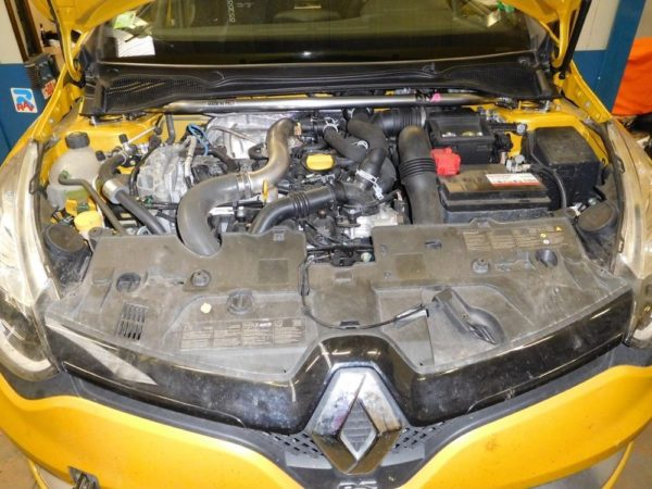 Barre anti-rapprochement supérieur avant DNA Racing PC0718 Renault Clio 3/4 RS – Image 6