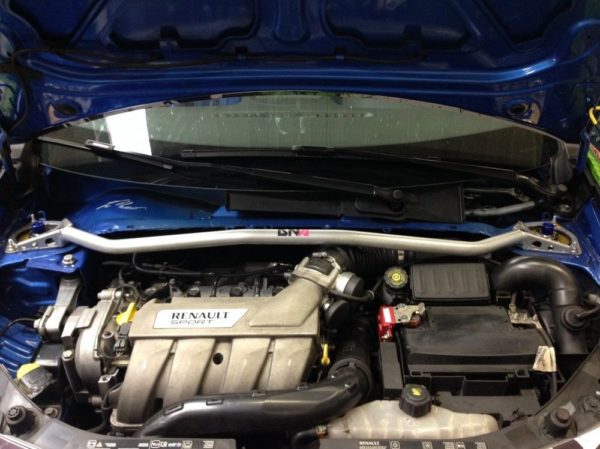 Barre anti-rapprochement supérieur avant DNA Racing PC0052 pour Renault Clio 3 RS – Image 5