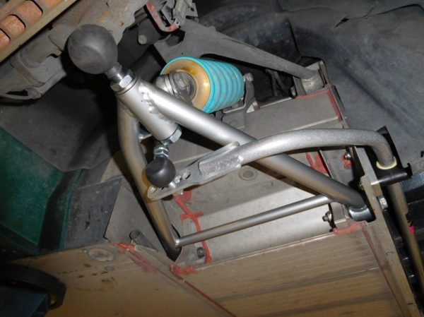 Kit de triangle de suspension avant inférieur DNA Racing PC0666 pour Lotus – Image 3