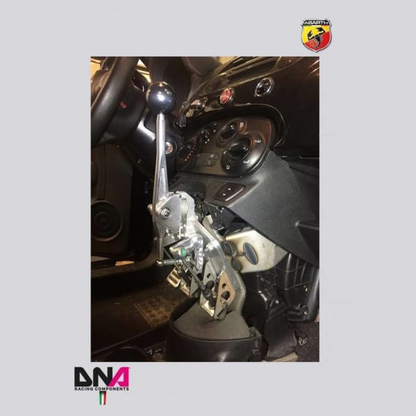 Kit de tourelle short shifter réglable DNA Racing PC1571 noir anodisé Abarth 500 – Image 4