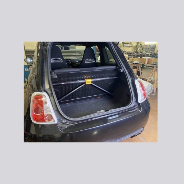 Barre anti-rapprochement arrière carbone avec tirants DNA Racing PC1696 pour Abarth 500 – Image 3