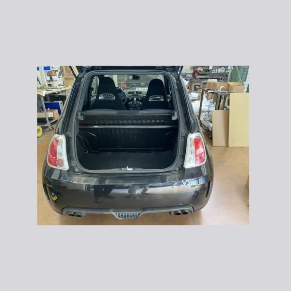 Barre anti rapprochement arrière carbone DNA Racing PC1690 pour Abarth 500 – Image 3