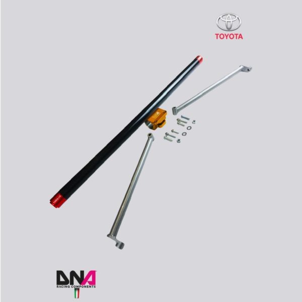 Barre anti-rapprochement arrière carbone avec tirants DNA Racing PC1697 pour Toyota Yaris GR