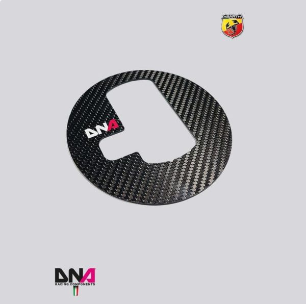 Cache en carbone DNA Racing PC1850 pour Abarth avec short shifter DNA Racing